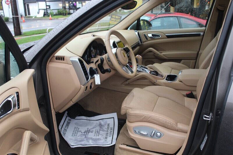 2016 Porsche Cayenne