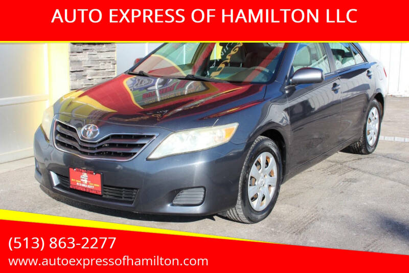 2011 Toyota Camry LE's photo