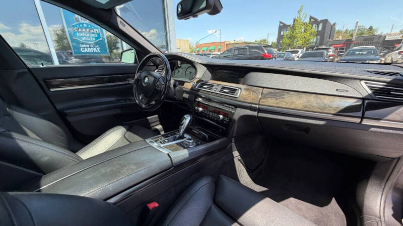 2012 BMW 7 Series