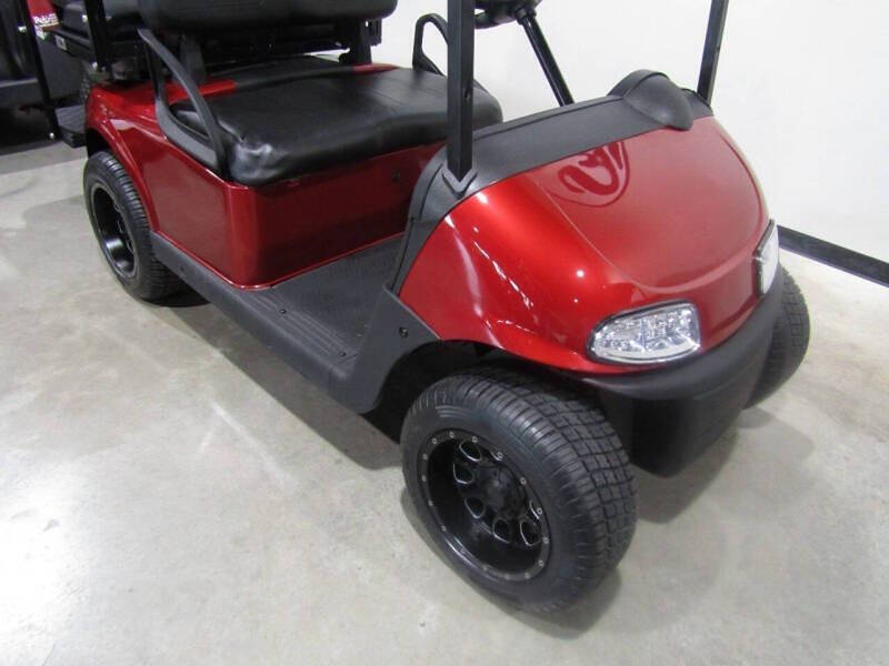 2020 E-Z-GO RXV 2