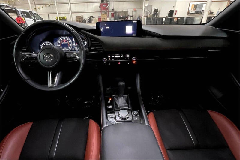 2024 Mazda Mazda3 Hatchback 2.5 Carbon Turbo