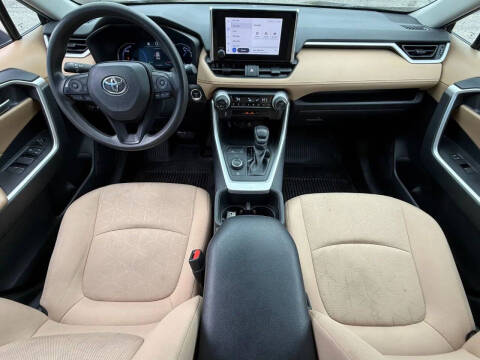 2023 Toyota RAV4 Hybrid XLE