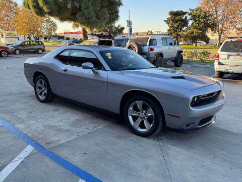 2016 Dodge Challenger SXT