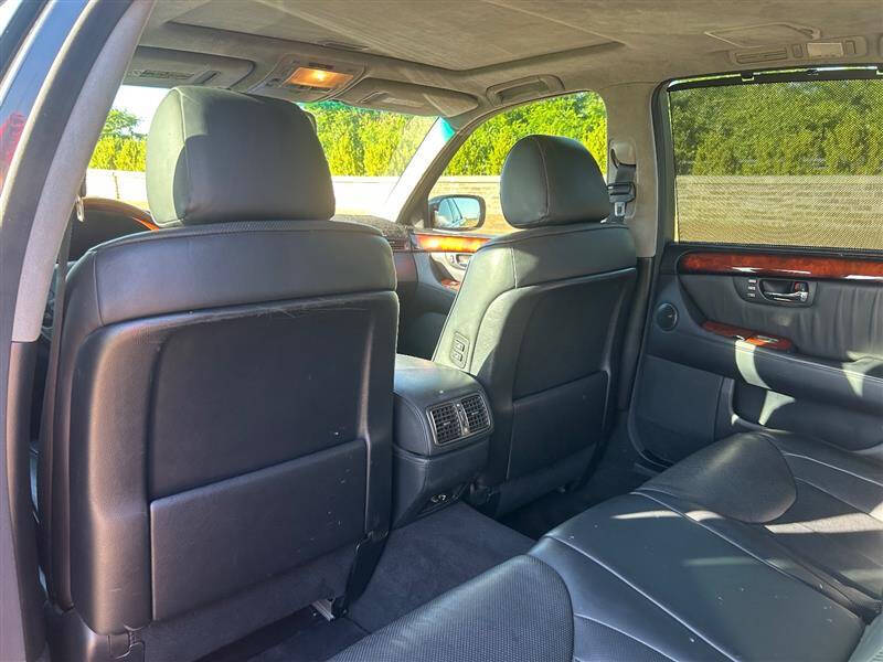 2004 Lexus LS 430