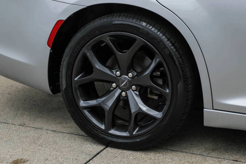 2021 Chrysler 300 S V6