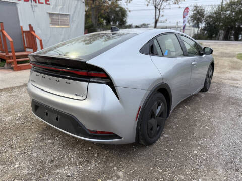 2024 Toyota Prius LE