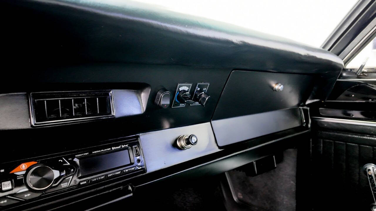 1968 Plymouth Valiant 62