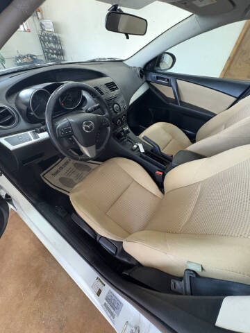 2013 Mazda MAZDA3 i Touring