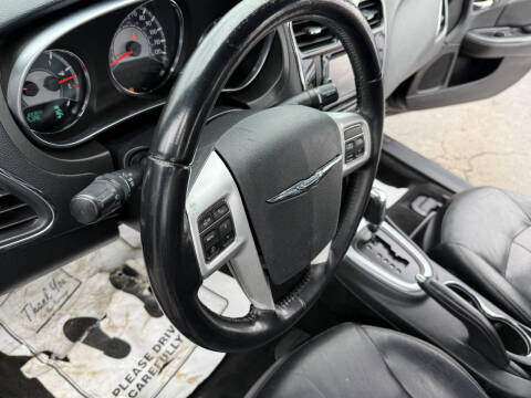 2012 Chrysler 200 Limited