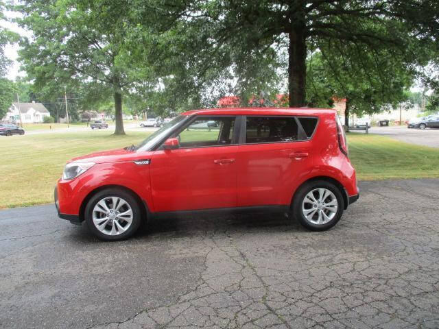 2015 Kia Soul for sale at Bowlings Used Cars in Canton OH