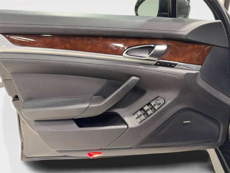 2011 Porsche Panamera