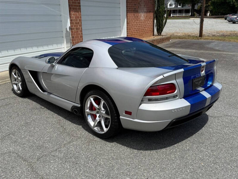 2010 Dodge Viper SRT-10