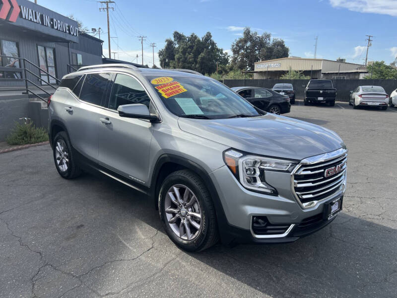 2023 GMC Terrain SLT