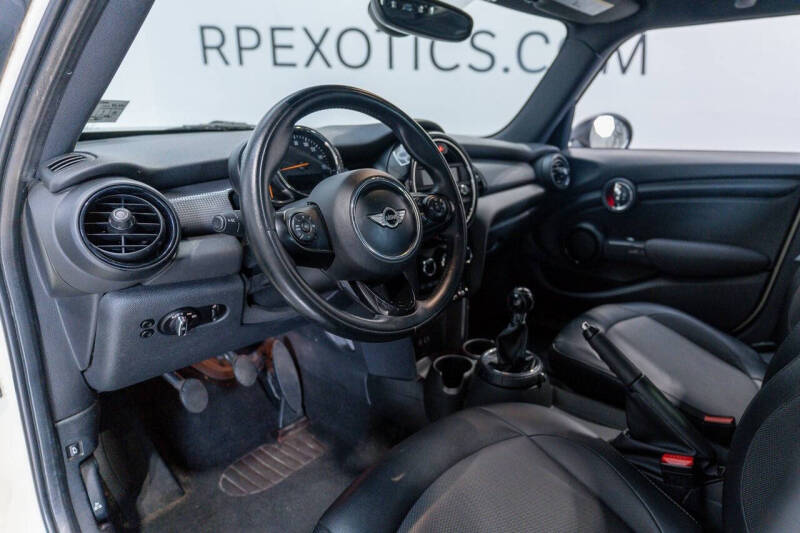 2016 MINI Hardtop 4 Door Cooper