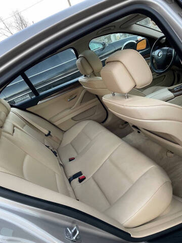 2012 BMW 5 Series 535i