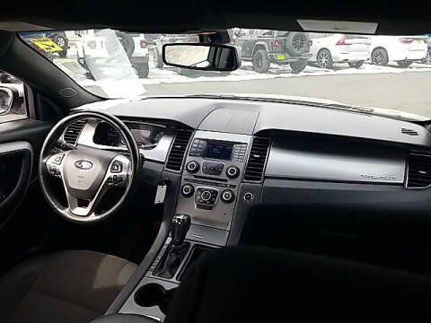 2018 Ford Taurus SEL