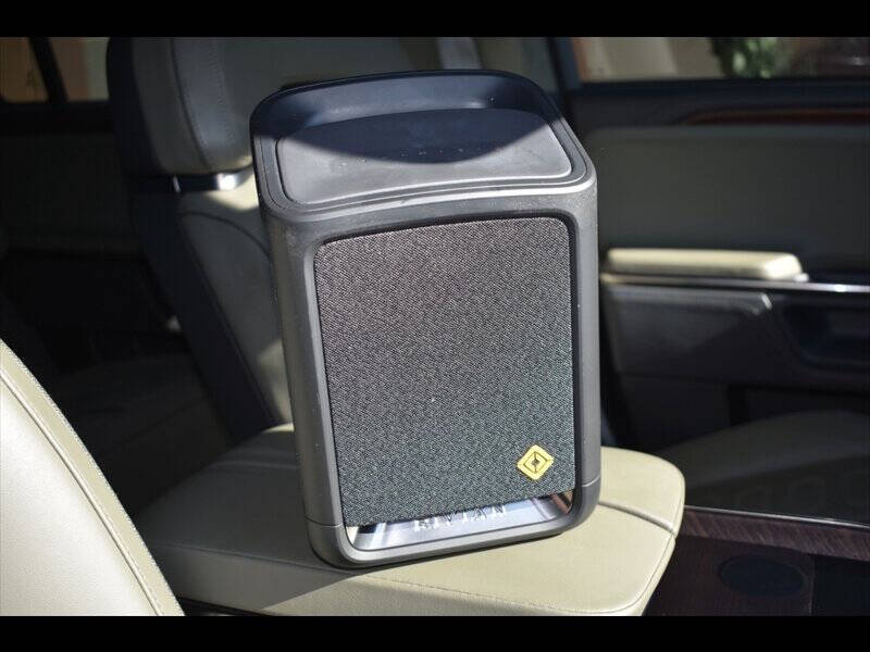 2023 Rivian R1S Adventure