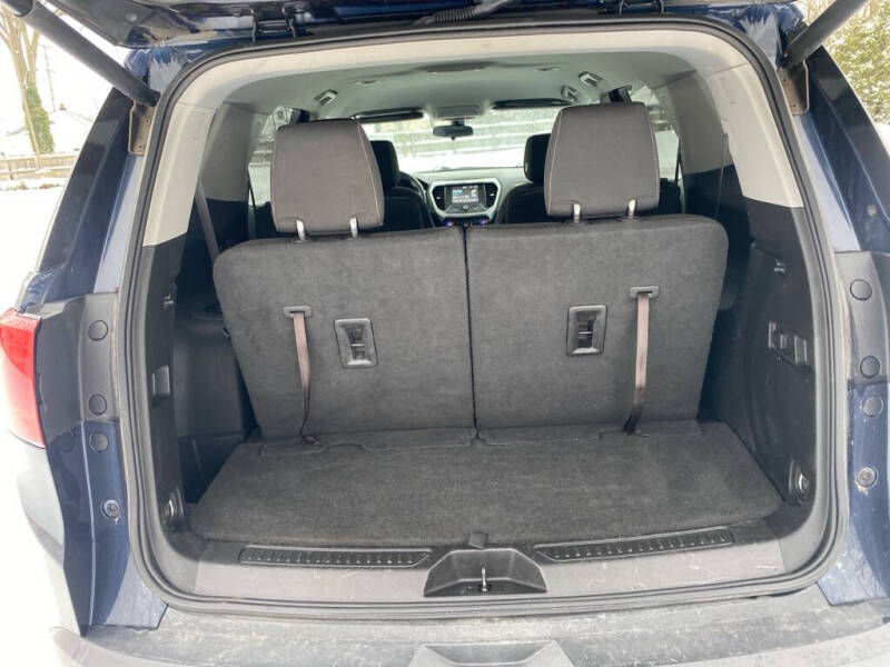 2017 GMC Acadia SLE-2