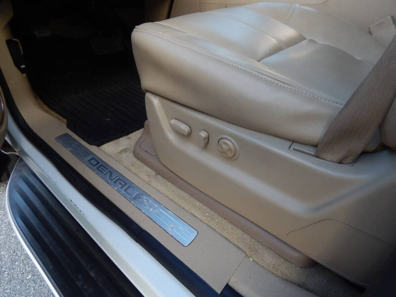 2007 GMC Yukon Denali