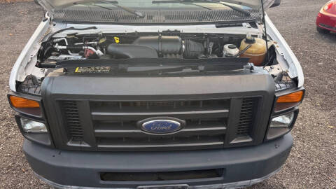 2011 Ford E-Series E-350 SD XL