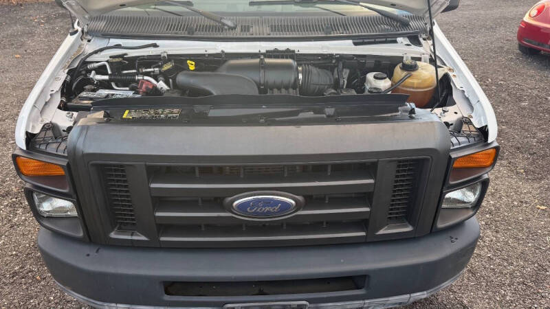 2011 Ford E-Series E-350 SD XL