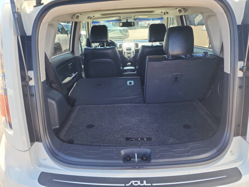 2011 Kia Soul +