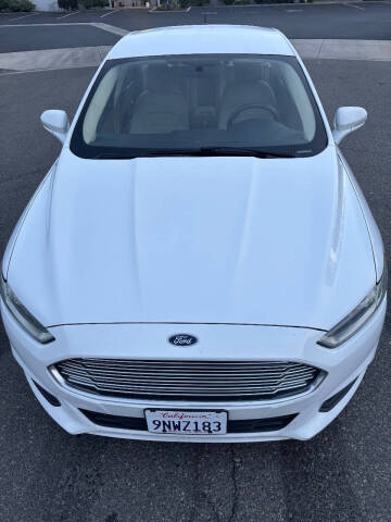 2014 Ford Fusion Hybrid SE