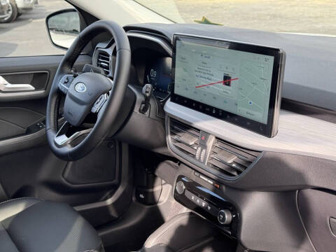 2026 Ford Escape Platinum