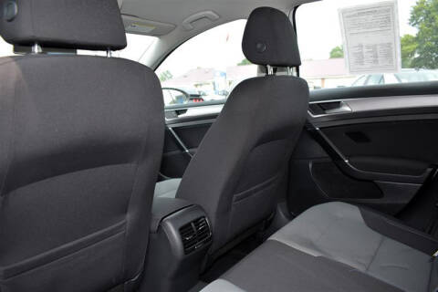 2016 Volkswagen e-Golf SE