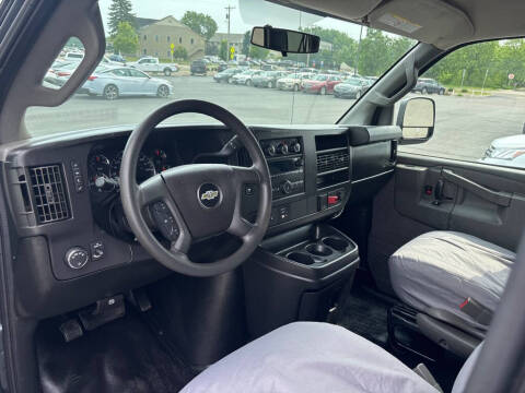 2017 Chevrolet Express LS 2500