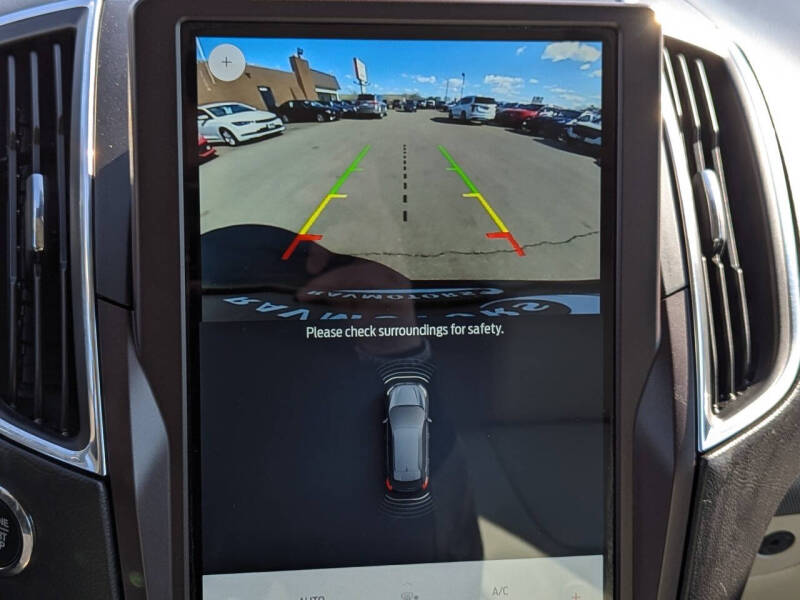 2021 Ford Edge Titanium