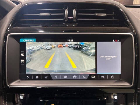 2017 Jaguar F-PACE 35t R-Sport