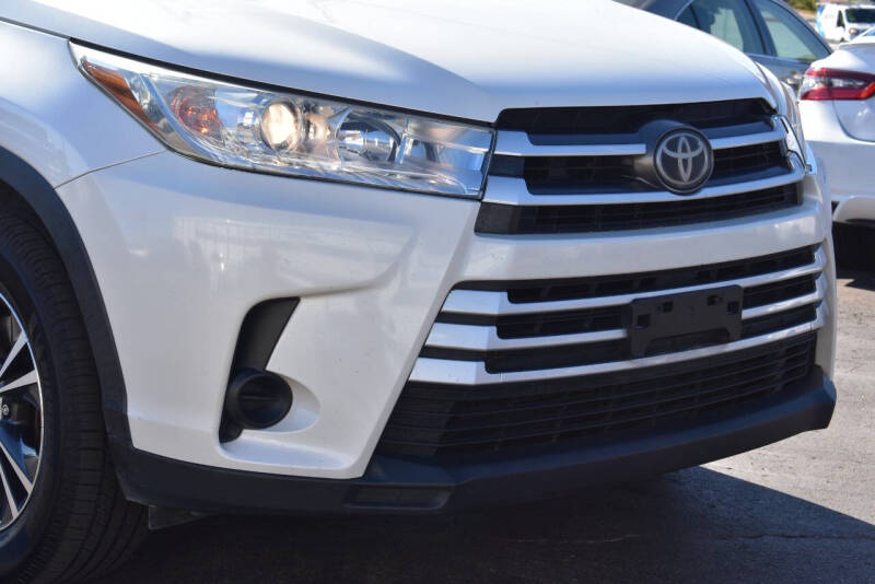 2017 Toyota Highlander LE