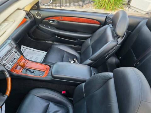 2004 Lexus SC 430