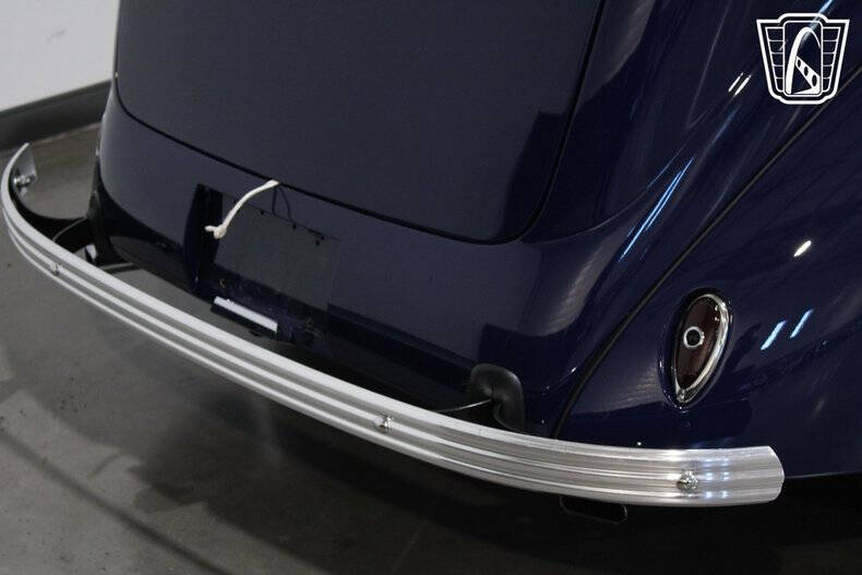 1937 Ford Phaeton