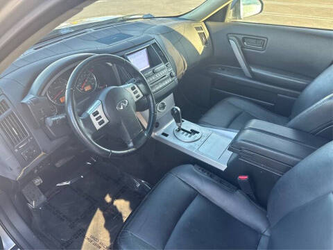 2003 Infiniti FX35