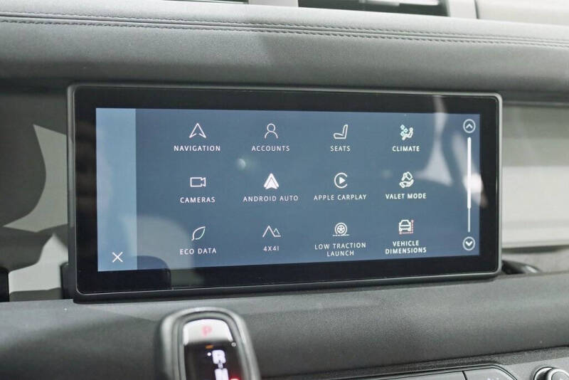 2020 Land Rover Defender 110 SE