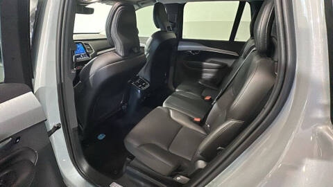 2025 Volvo XC90 B5 Core Bright Theme