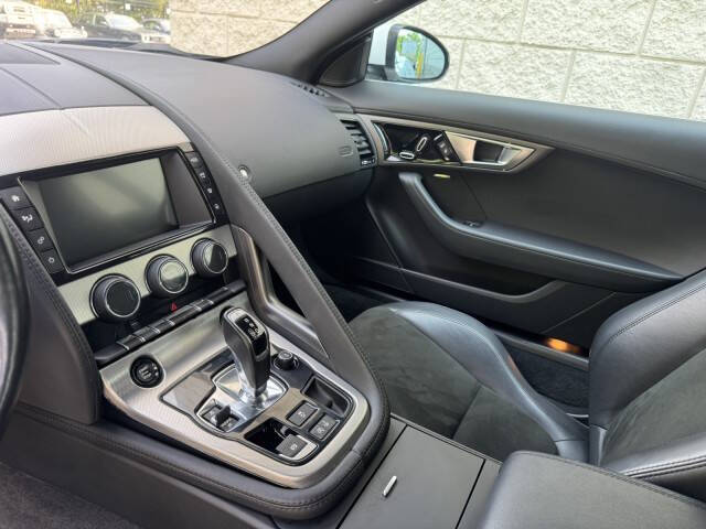 2017 Jaguar F-TYPE Premium