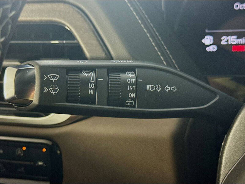 2025 GMC Yukon Denali Ultimate