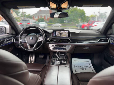 2016 BMW 7 Series 750i xDrive