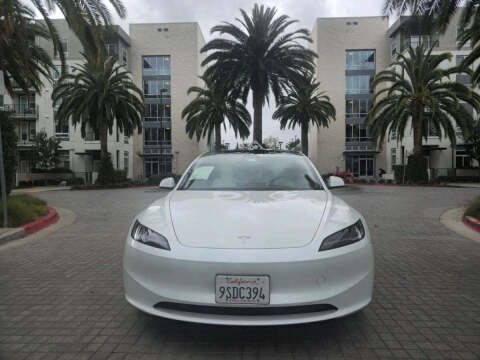 2025 Tesla Model 3 Long Range