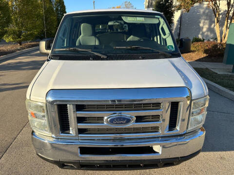 2009 Ford E-Series E-350 SD XLT