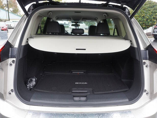 2025 Nissan Rogue SL