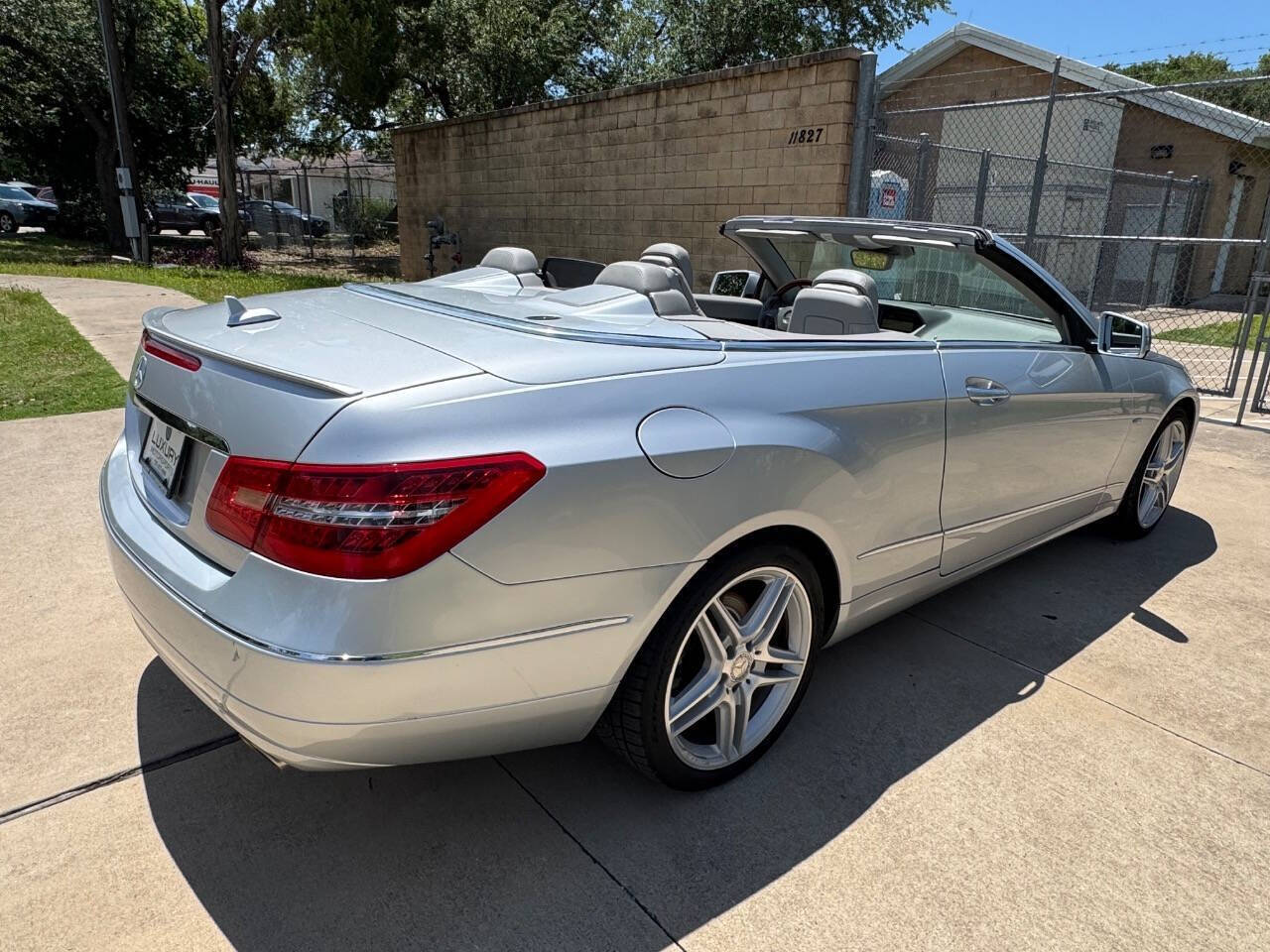 Used Car 2012 Mercedes-benz E-class  E 350 2dr Convertible For Sale Under $12,000 In Austin, Texas