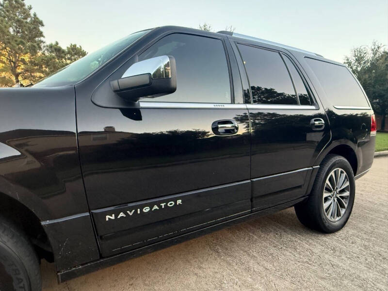 2017 Lincoln Navigator Select