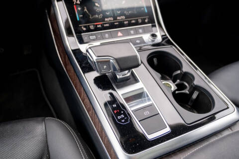 2020 Audi Q8 quattro Premium Plus 55 TFSI