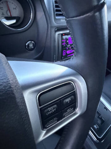 2012 Dodge Challenger SXT