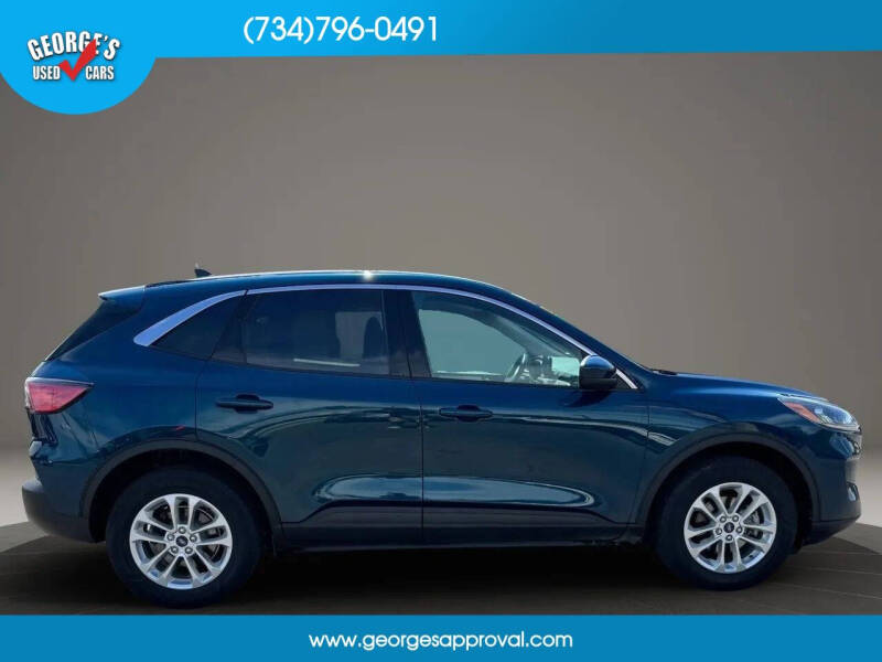 2020 Ford Escape SE