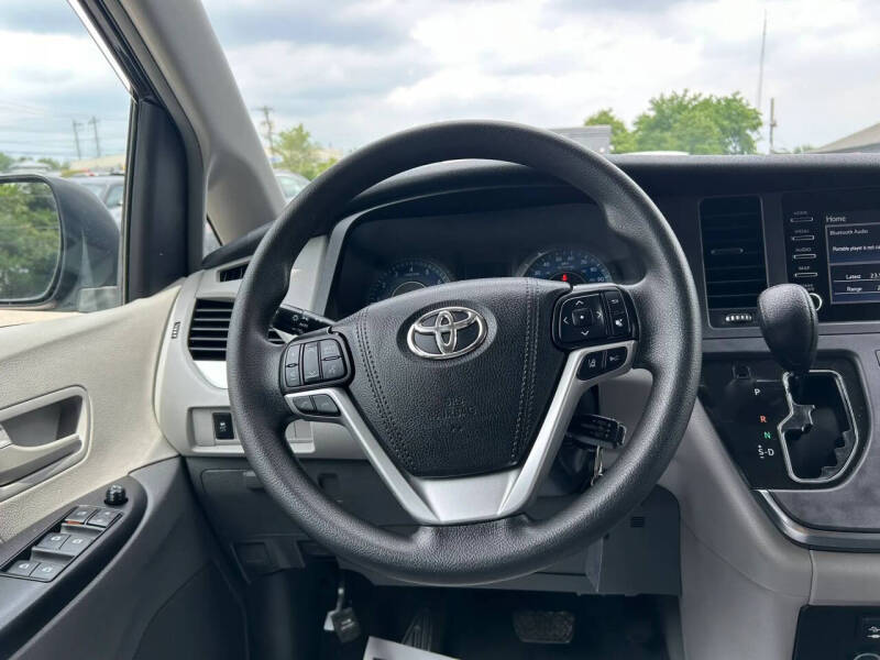 2019 Toyota Sienna L 7-Passenger